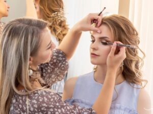 Discovering the Finest Makeup Artist in Kansas City